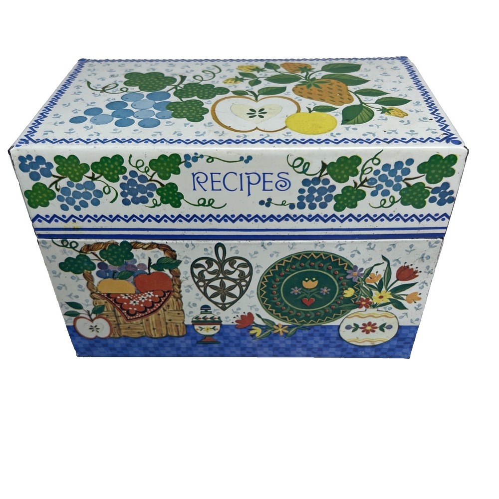 Hallmark VTG TIN recipe box in great shape  the size is  5"  wide  and 3.5" tall